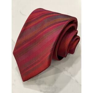 DuChamp London Red Silk Tie 58.25 x 3.5 Made in England UK Luxury Elegant